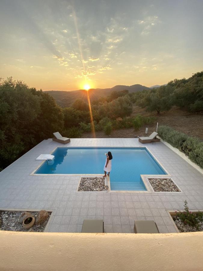 Kyparissia De Wandelboom Villa Vrises  Exterior photo